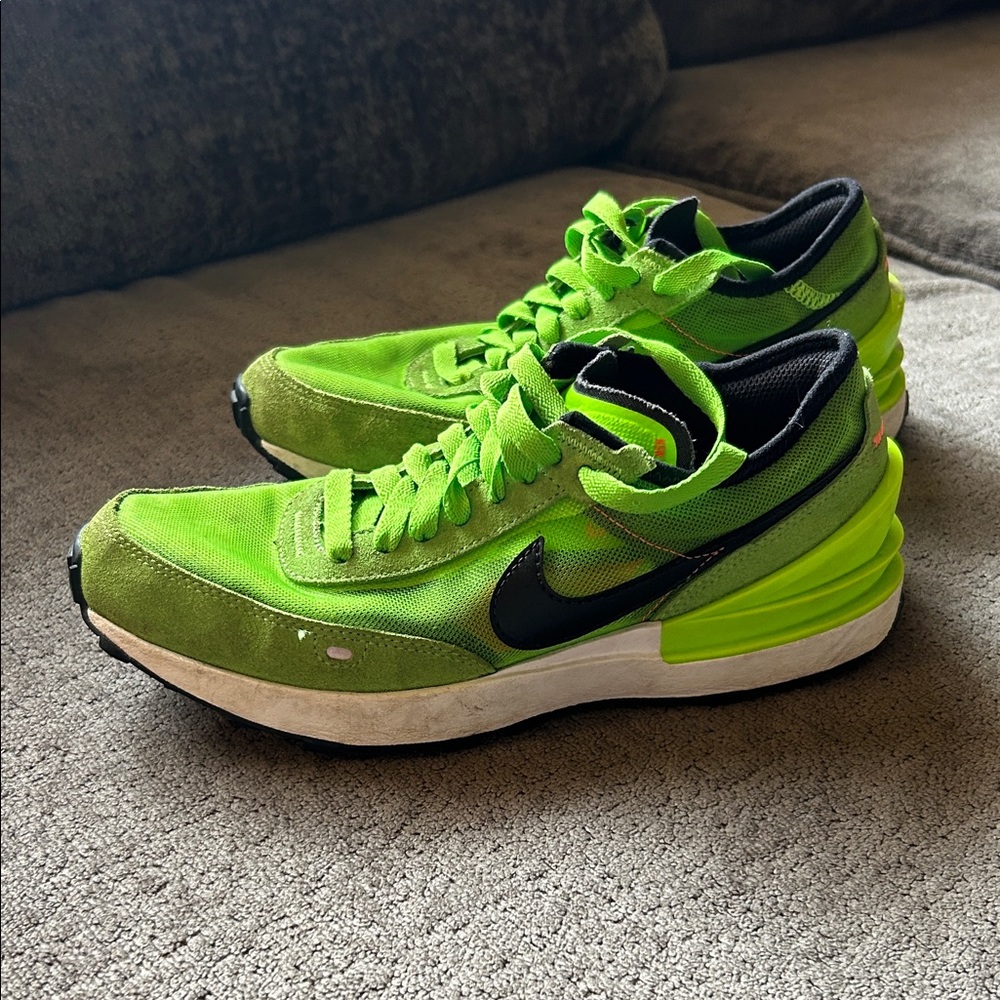 Nike Waffle One sneakers in Electric Green